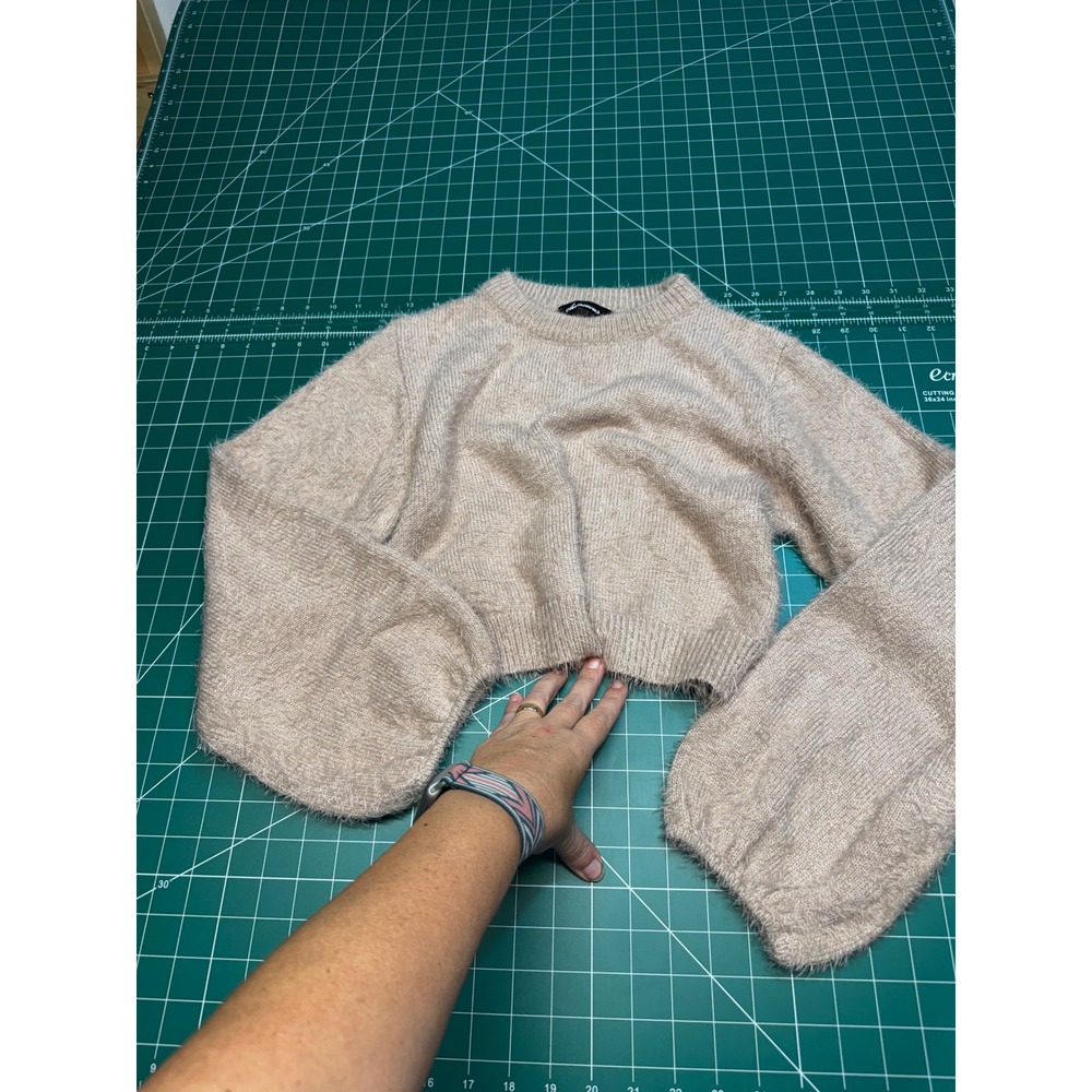 Olivaceous Tan Beige Eyelash Knit Cropped Sweater Balloon Sleeve Medium